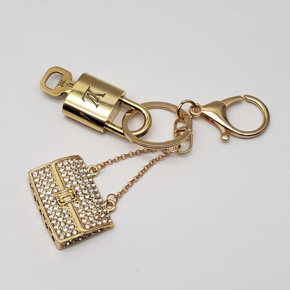 Authentic Louis Vuitton Gold Padlock 🔒 Key Set w/ Unbranded Bag Charm - Picture 3 of 7